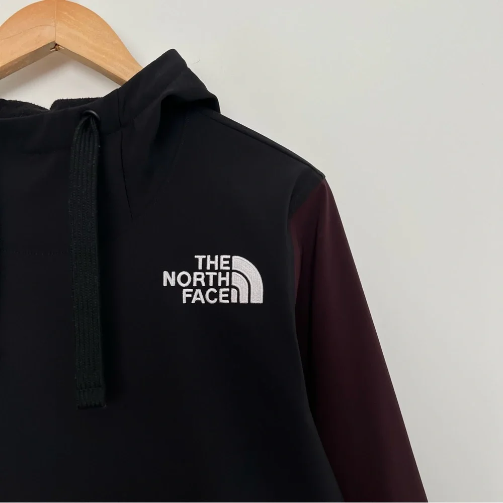 The North Face Tekno Pullover Hooded Ski Jacket